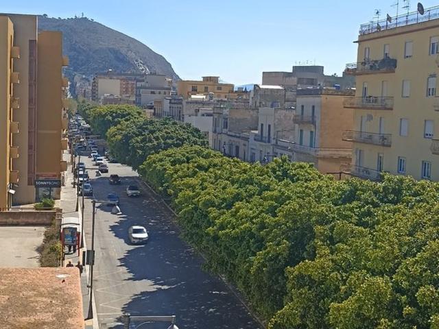 Appartamento in vendita di 140 m² in Via Giovanni Battista Fardella, 287