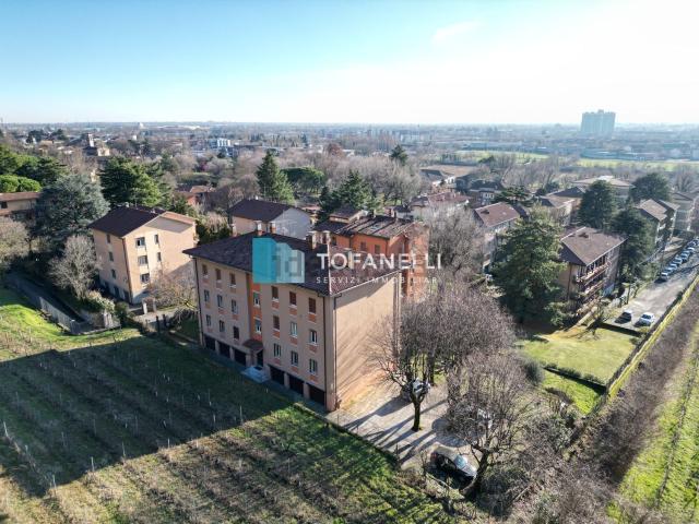 Appartamento in vendita di 140 m² in Via Giovanni Battista Vighenzi