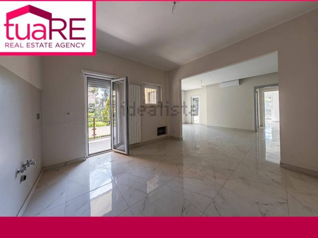 Appartamento in vendita di 140 m² in Via Giovanni Devich