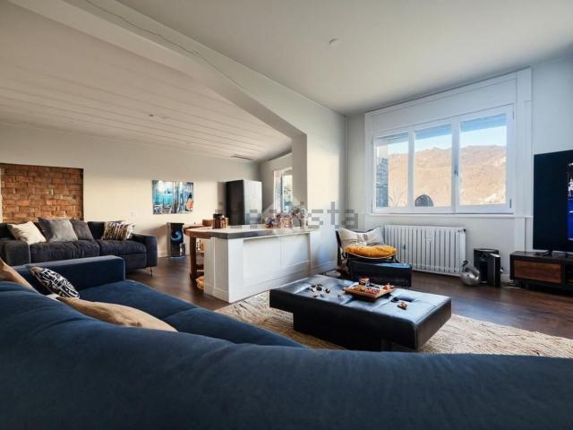 Appartamento in vendita di 140 m² in Via Giovanni Verga, 135