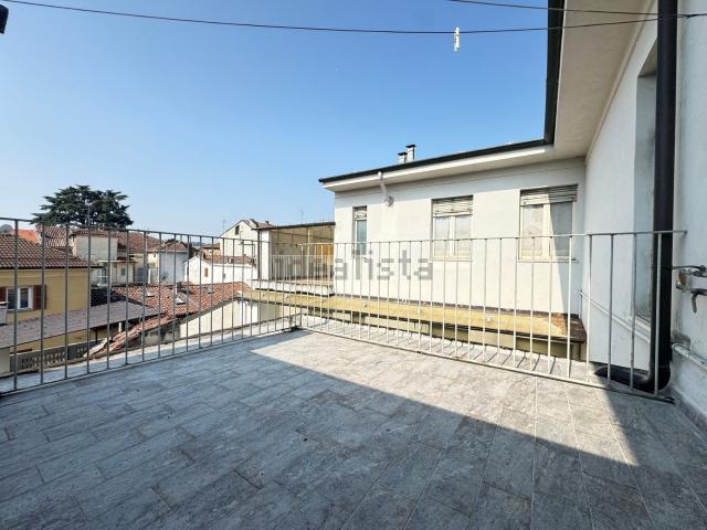 Appartamento in vendita di 140 m² in Via Guglielmo Caccia, 18