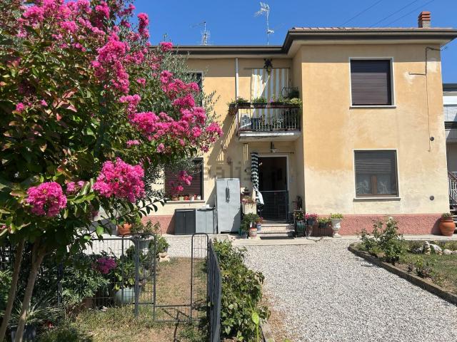 Appartamento in vendita di 140 m² in Via Dolci, 11