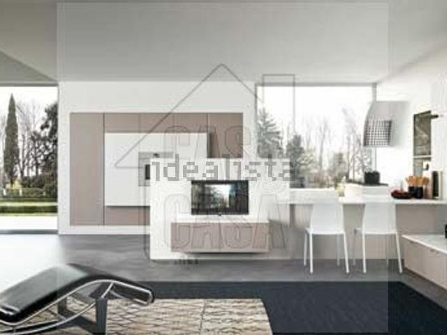 Appartamento in vendita di 140 m² in Via Don G. Minzoni