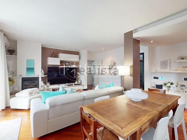 Appartamento in vendita di 140 m² in Via Don Giovan Battista Viganò, 23