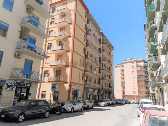 Appartamento in vendita di 140 m² in Via Dante Alighieri, 163
