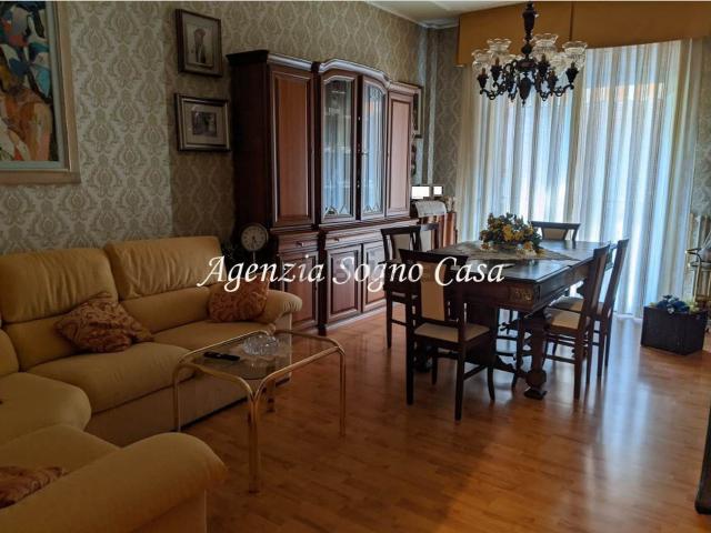 Appartamento in vendita di 140 m² in Via Dante Alighieri, 11