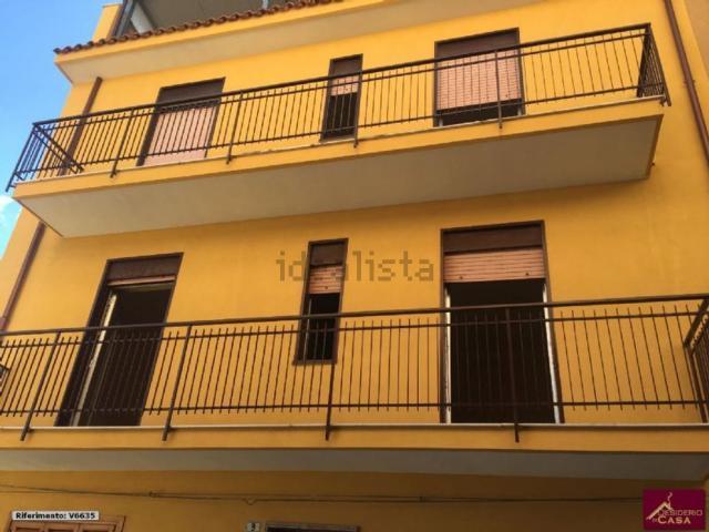 Appartamento in vendita di 140 m² in Via Dante Alighieri