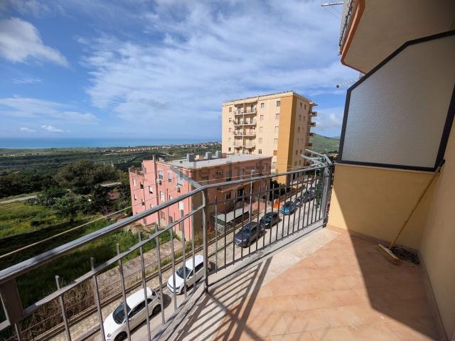 Appartamento in vendita di 140 m² in Via Dante Alighieri