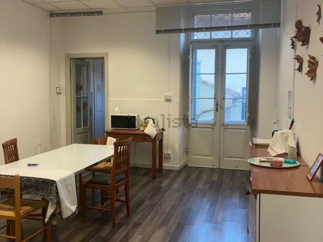 Appartamento in vendita di 140 m² in Via Dante Alighieri