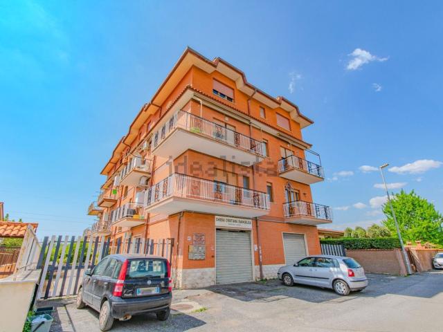 Appartamento in vendita di 140 m² in Via dei Remondini
