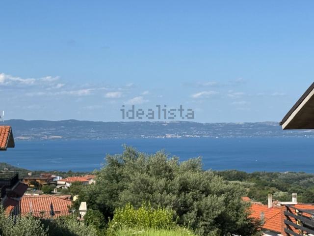 Appartamento in vendita di 140 m² in Via del Ritiro