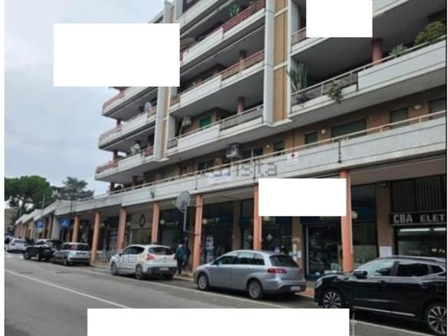 Appartamento in vendita di 140 m² in Via dello Sport, 1