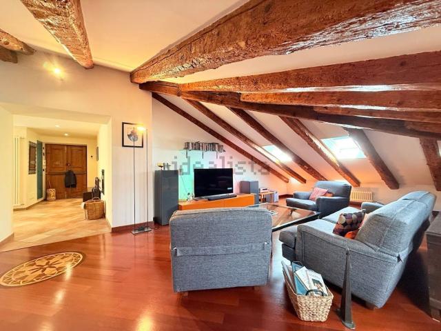 Appartamento in vendita di 140 m² in Via della Cereria, 6