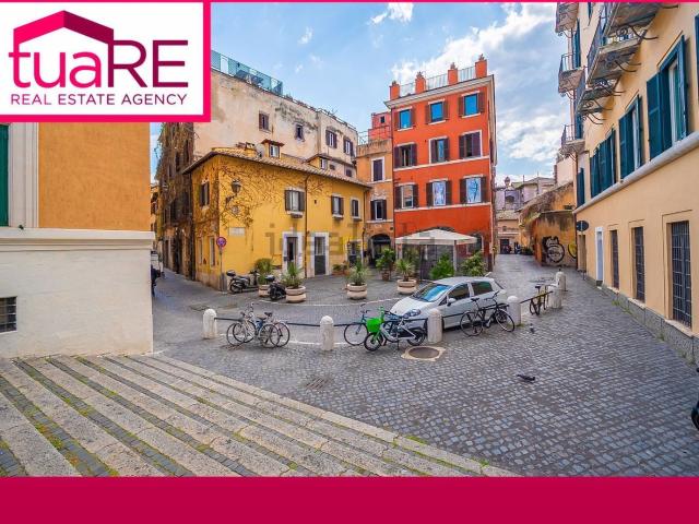 Appartamento in vendita di 140 m² in Via della Gensola