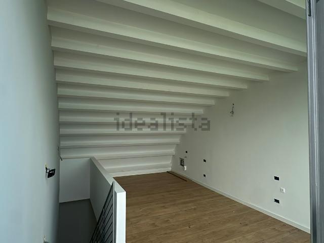 Appartamento in vendita di 140 m² in Via della Grumellina, 10