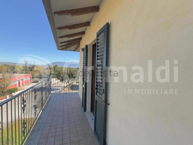 Appartamento in vendita di 140 m² in Via della Madonnina, 1
