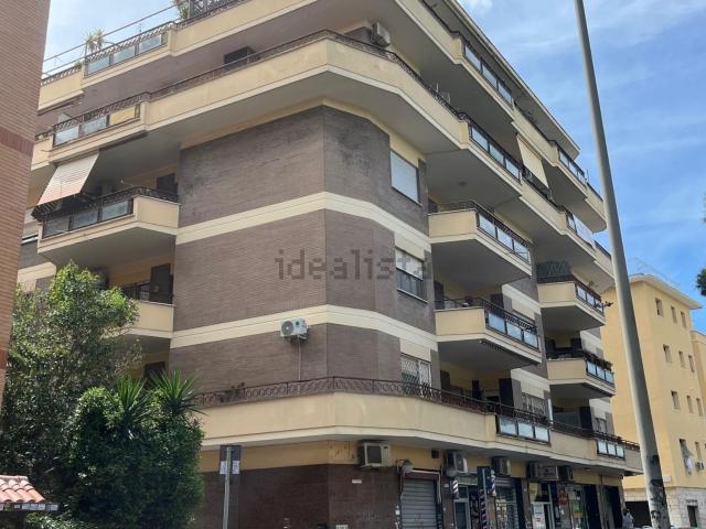 Appartamento in vendita di 140 m² in Via della Stazione del Lido, 24