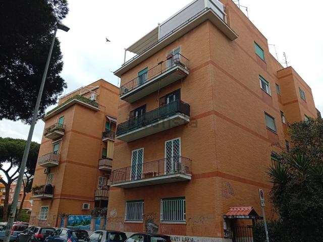 Appartamento in vendita di 140 m² in Via della Stazione del Lido, 28