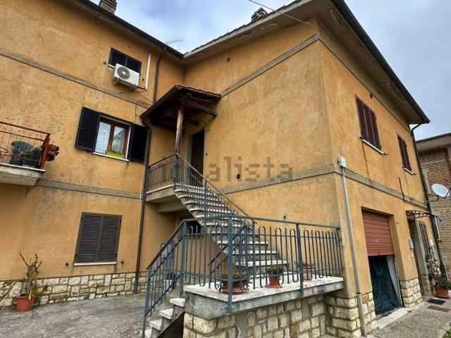 Appartamento in vendita di 140 m² in Via della Quercia Antica