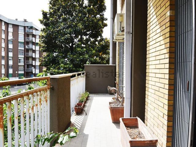 Appartamento in vendita di 140 m² in Via delle Gardenie, 7