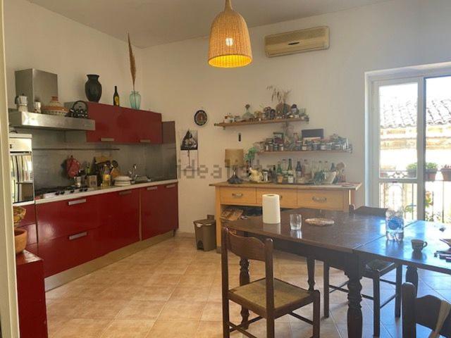 Appartamento in vendita di 140 m² in Via delle Pergole
