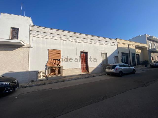 Appartamento in vendita di 140 m² in Via delle Trozzelle, 8