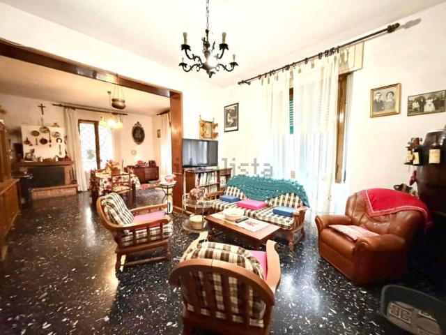 Appartamento in vendita di 140 m² in Via Egisto Niccoli, 1