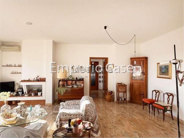 Appartamento in vendita di 140 m² in Via Elpidio Bertoli