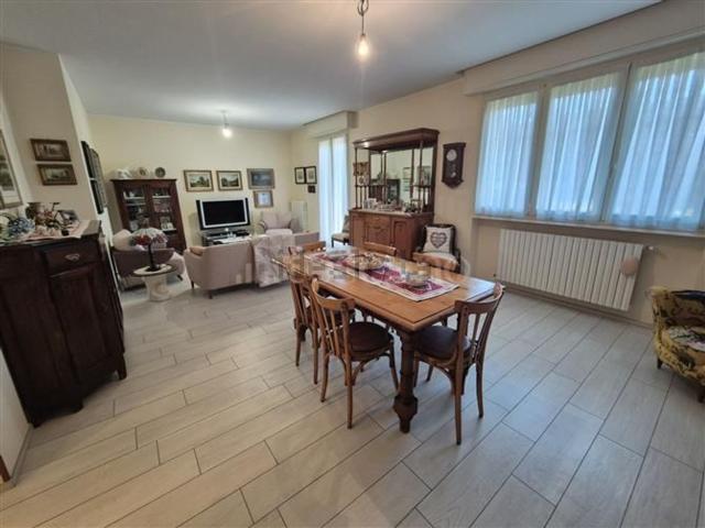 Appartamento in vendita di 140 m² in Via Ettore Violante