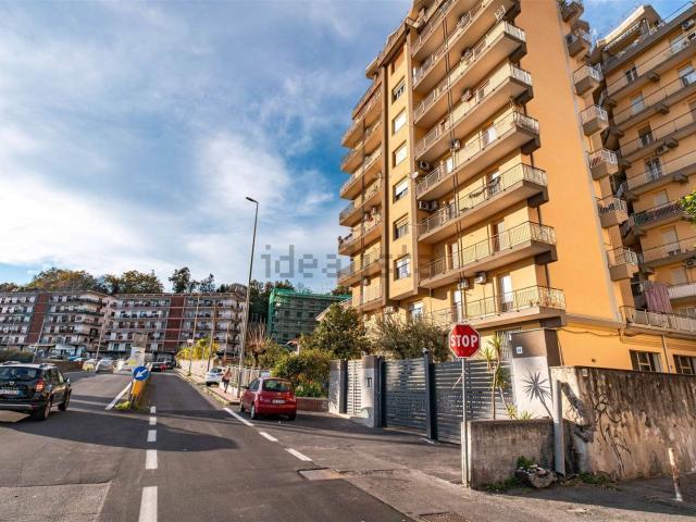 Appartamento in vendita di 140 m² in Via Etnea, 46