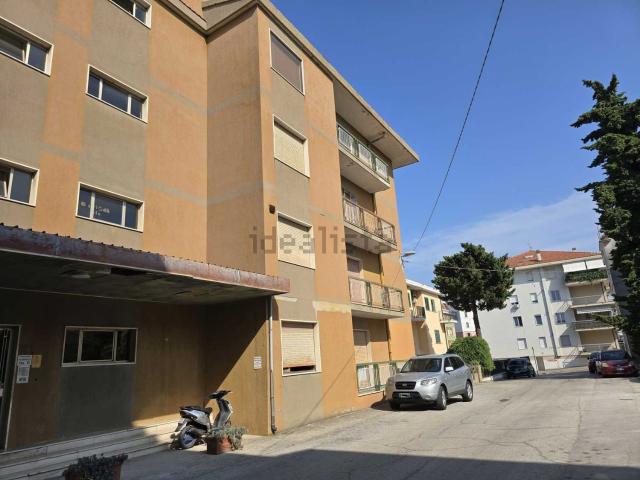 Appartamento in vendita di 140 m² in Via Euclide, 7