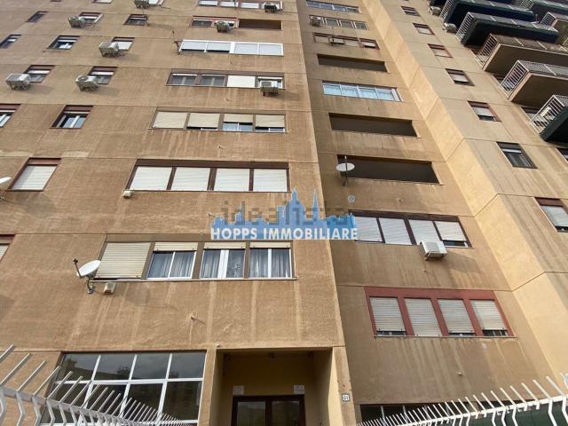 Appartamento in vendita di 140 m² in Via Eugenio l&apos Emiro