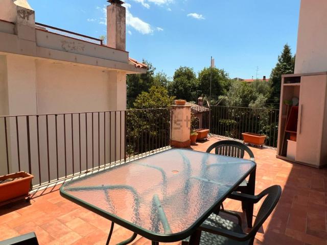 Appartamento in vendita di 140 m² in Via F. Crispi, 107