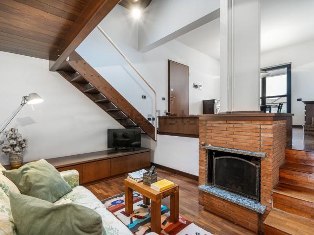 Appartamento in vendita di 140 m² in Via F.lli Cervi, 16