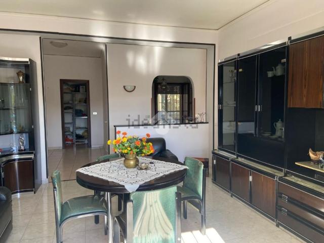 Appartamento in vendita di 140 m² in Via Feudo, 57