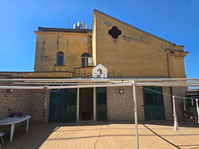Appartamento in vendita di 140 m² in Via Ferrante Imparato, 7