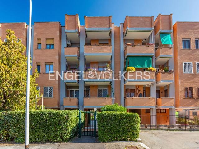 Appartamento in vendita di 140 m² in Via Filippo de Grenet