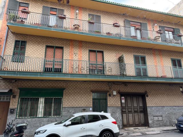 Appartamento in vendita di 140 m² in Via Firenze, 33