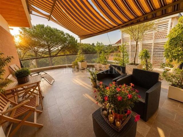 Appartamento in vendita di 140 m² in Via Framura