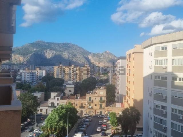 Appartamento in vendita di 140 m² in Via Francesco Maria Alias, 7