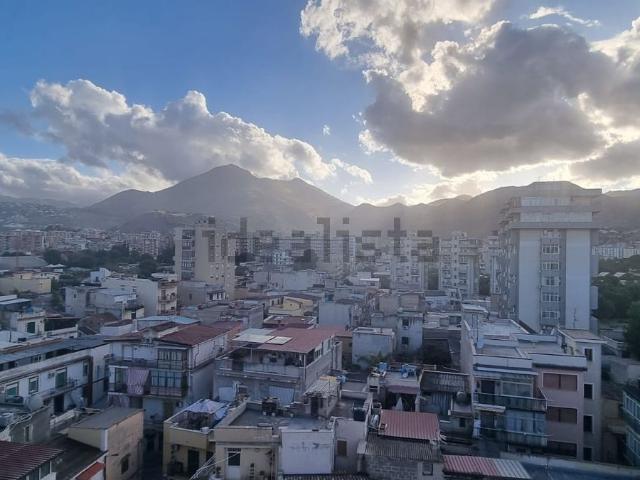 Appartamento in vendita di 140 m² in Via Francesco Maria Alias, 7