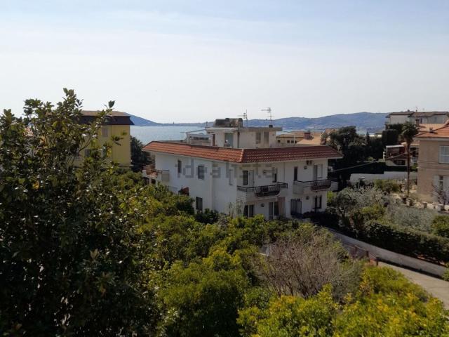 Appartamento in vendita di 140 m² in Via Olivetani