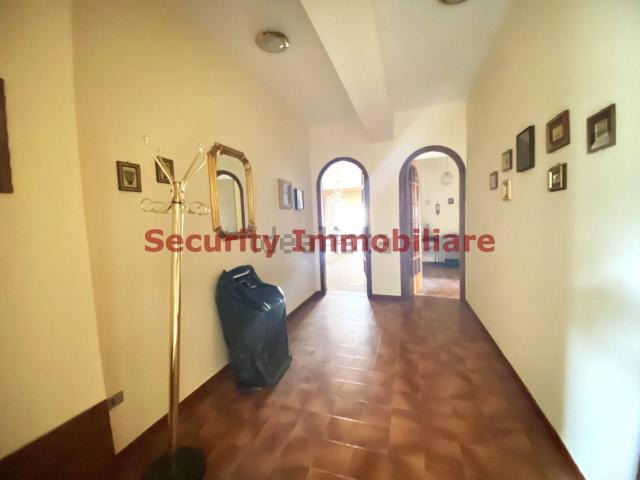 Appartamento in vendita di 140 m² in Via Ovidio