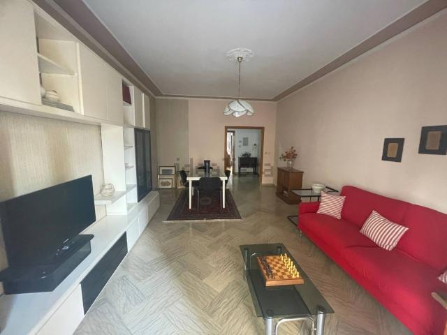 Appartamento in vendita di 140 m² in Via Leonardo Bianchi