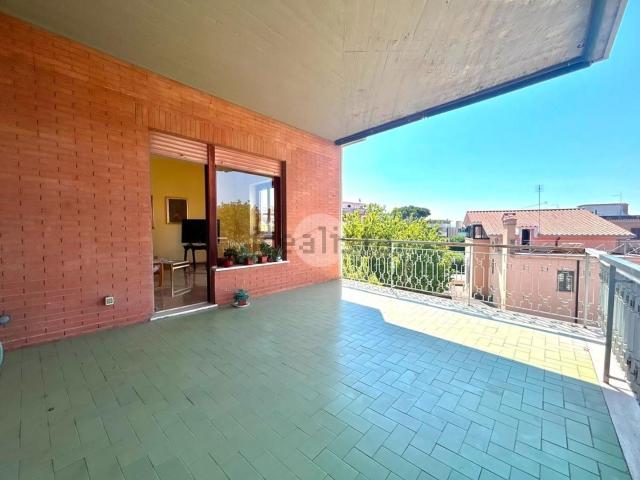 Appartamento in vendita di 140 m² in Via Leonardo Greppi