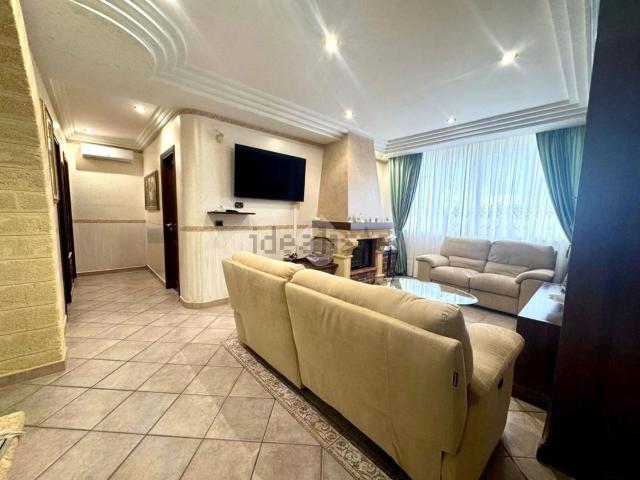 Appartamento in vendita di 140 m² in Via Leonardo Sciascia, 6