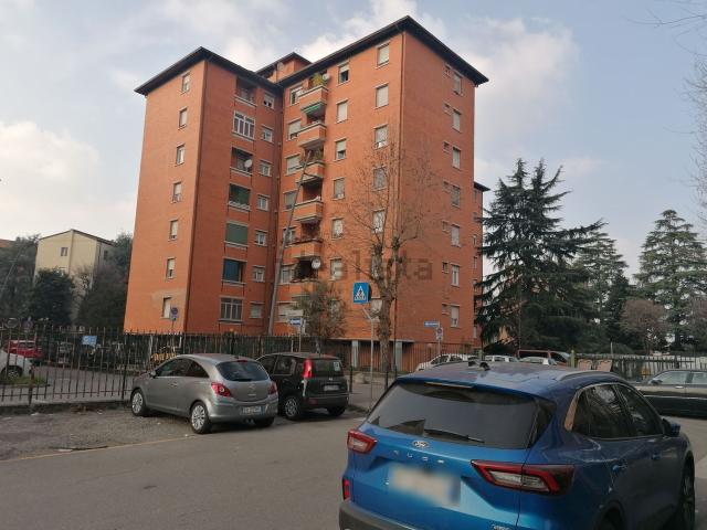 Appartamento in vendita di 140 m² in Via Luciano Zuccoli, 9