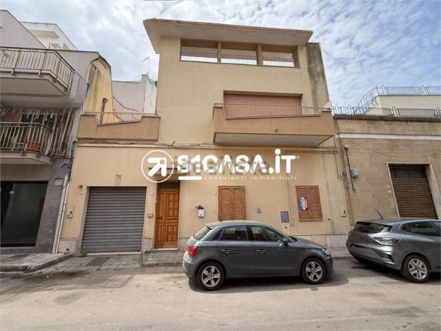 Appartamento in vendita di 140 m² in Via Luciano Manara, 28