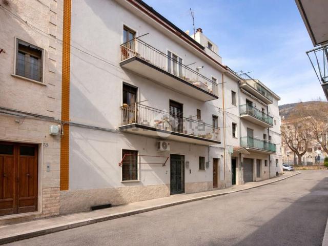 Appartamento in vendita di 140 m² in Via Luigi Capponi, 37