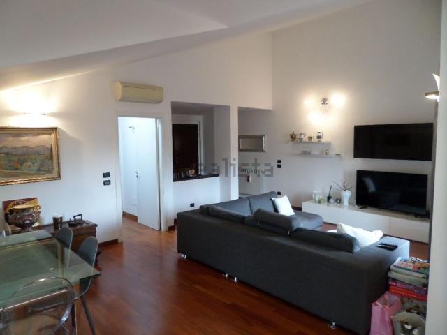 Appartamento in vendita di 140 m² in Via Luigi Galvani